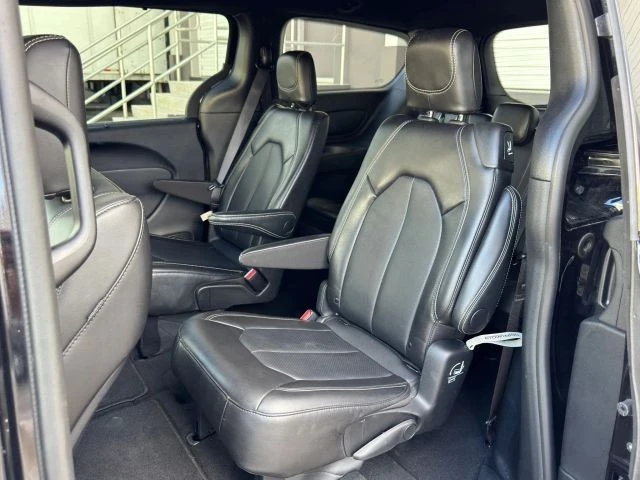 2025 Chrysler - Image 10 of 21