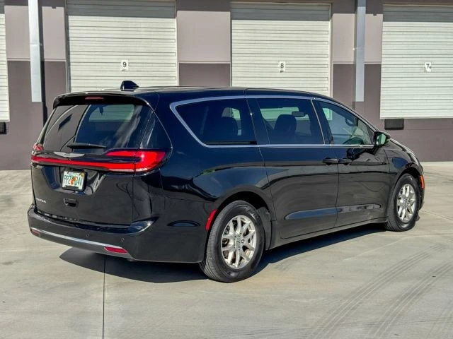 2025 Chrysler - Image 6 of 21