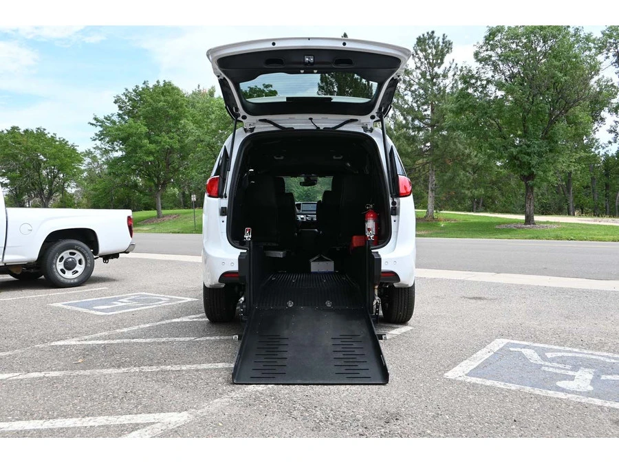 2025 Chrysler - Image 18 of 21