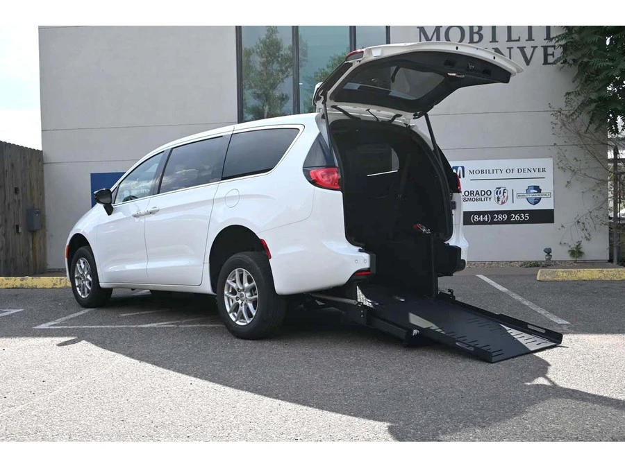 2025 Chrysler - Image 2 of 21