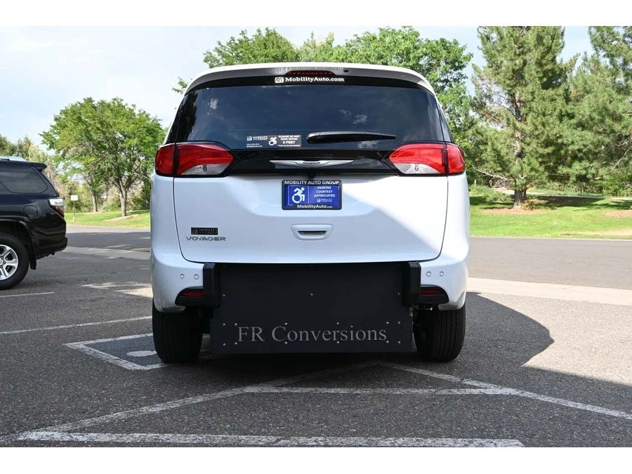 2025 Chrysler - Image 6 of 21