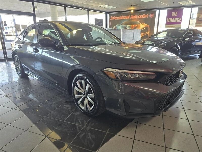 2025 Honda Civic 11th Gen - Image 3 of 4