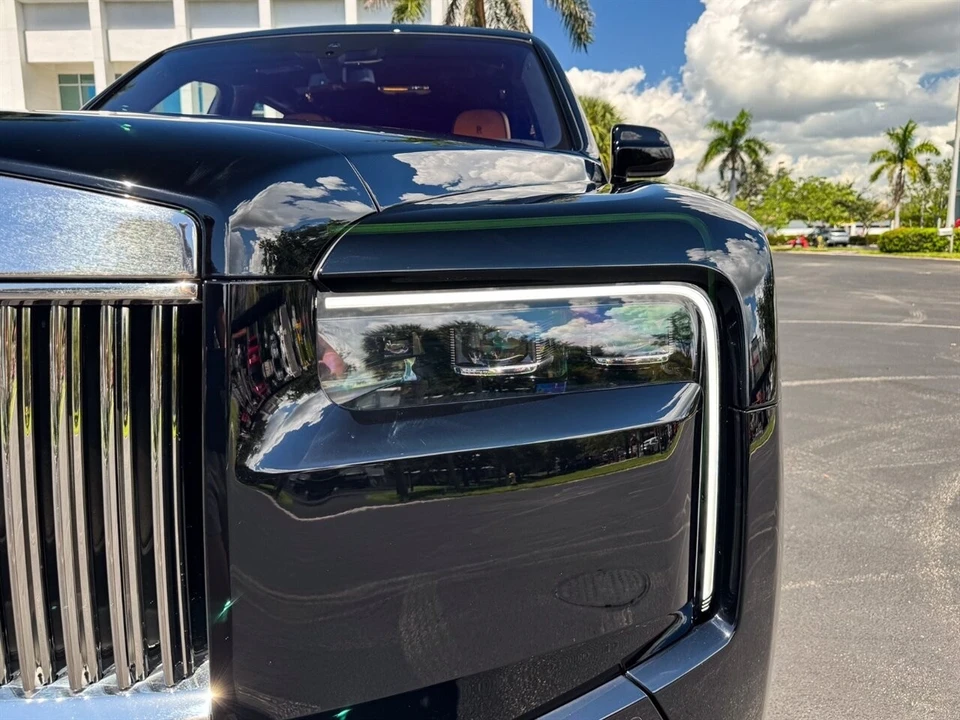 2025 Rolls-Royce Cullinan - Image 4 of 4