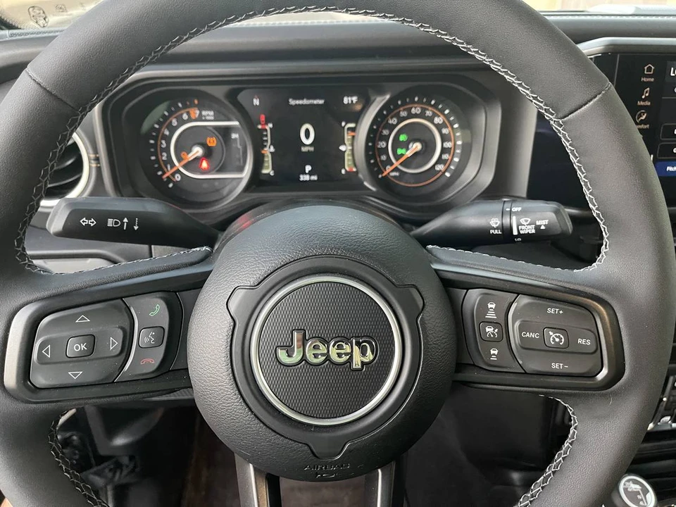 2025 Jeep JT Gladiator - Image 19 of 20