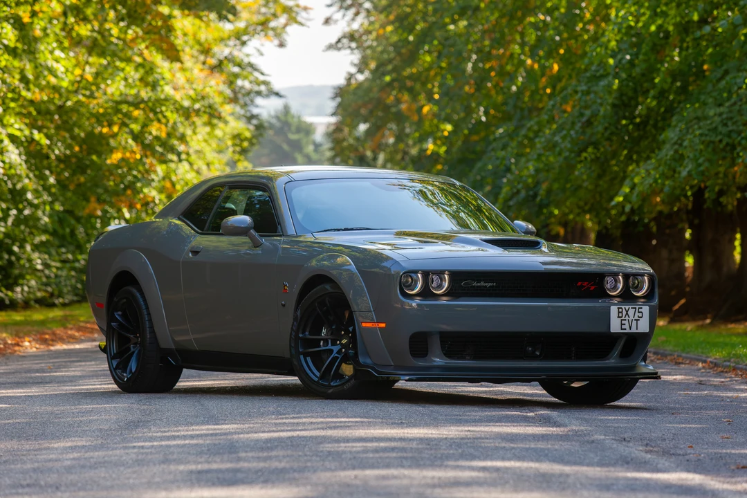 2025 Dodge Challenger - Image 3 of 31