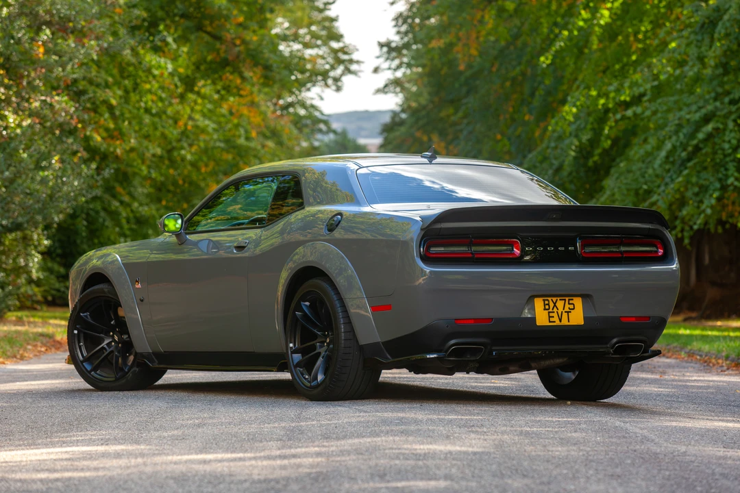 2025 Dodge Challenger - Image 7 of 31