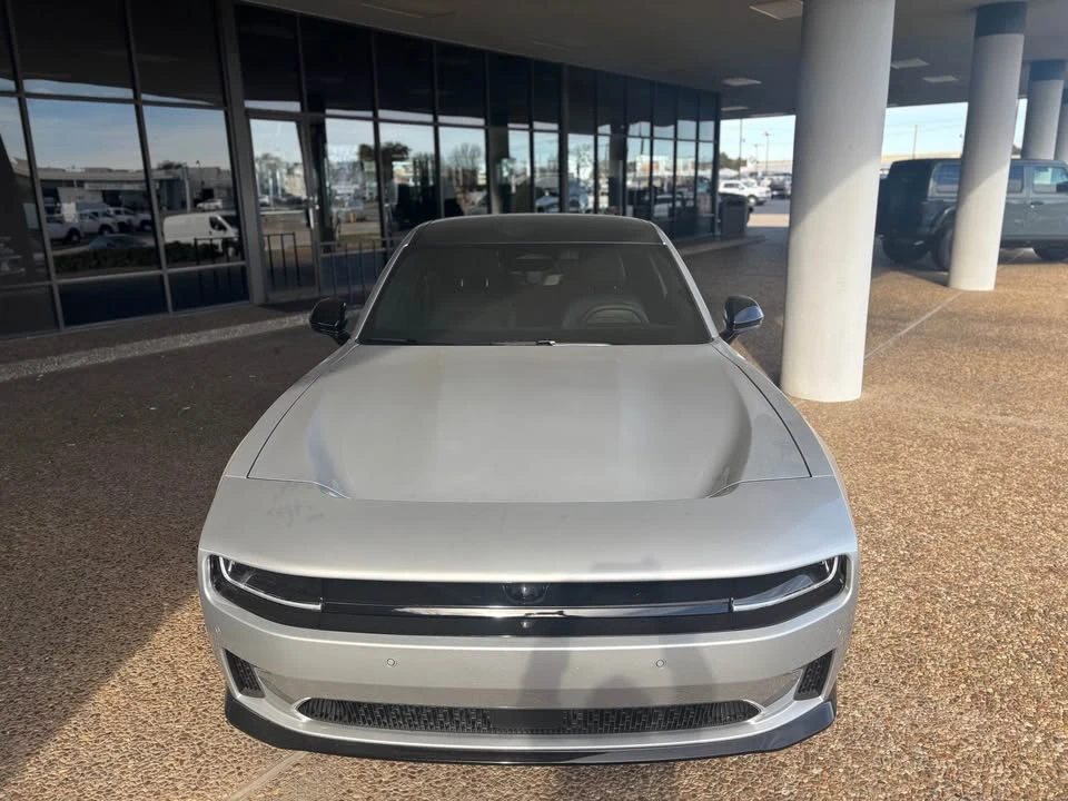 2025 Dodge Challenger - Image 2 of 6