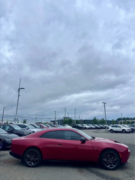 2025 Dodge Charger 8th Gen - Image 3 of 7