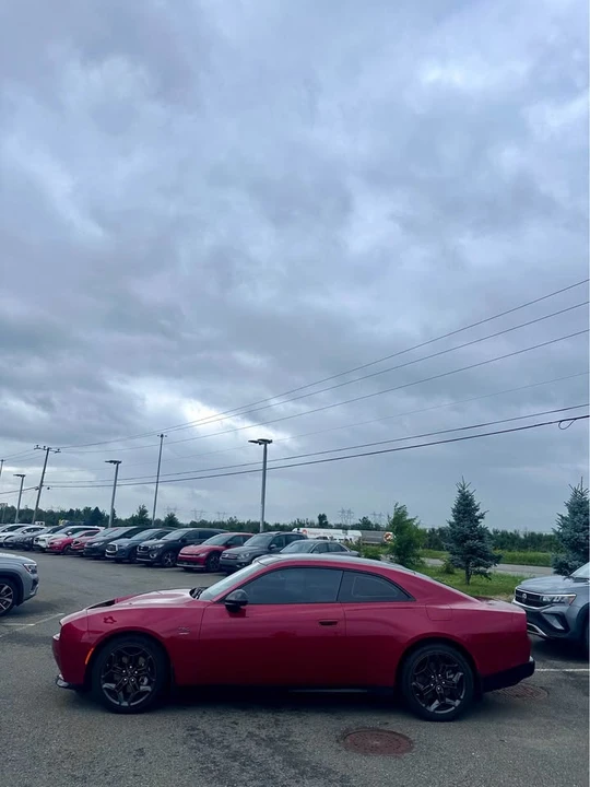 2025 Dodge Charger 8th Gen - Image 6 of 7