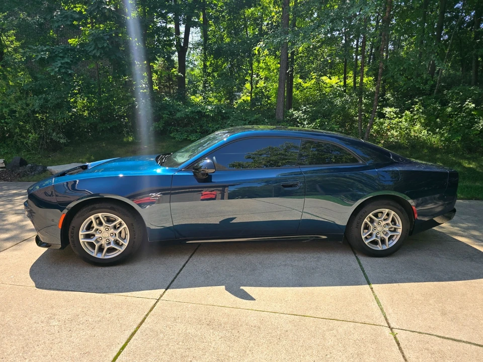 2025 Dodge Charger Daytona 8th Gen - Image 11 of 22