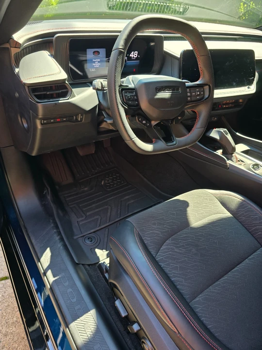 2025 Dodge Charger Daytona 8th Gen - Image 15 of 22