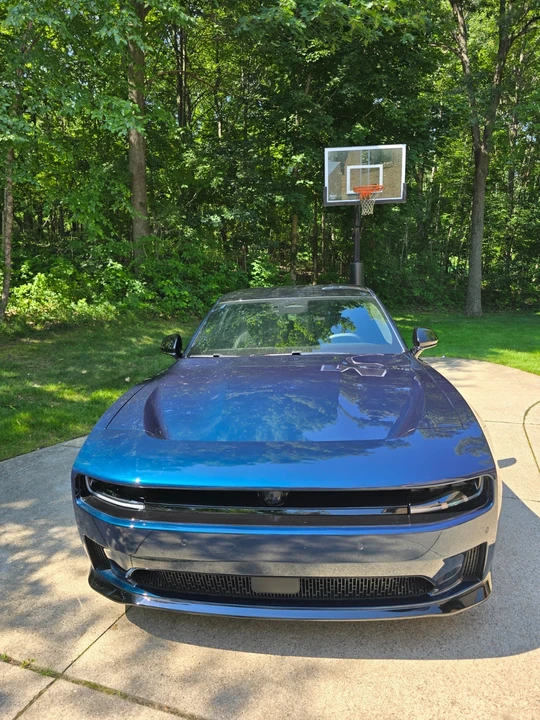 2025 Dodge Charger Daytona 8th Gen - Image 12 of 22