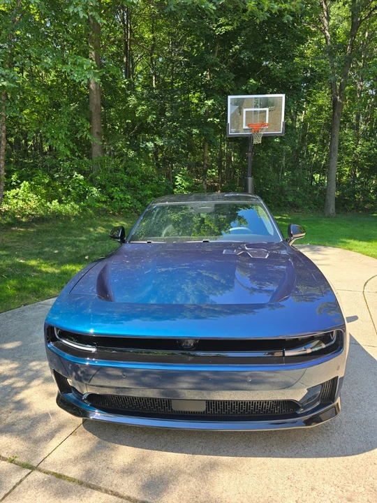 2025 Dodge Charger Daytona 8th Gen - Image 6 of 22