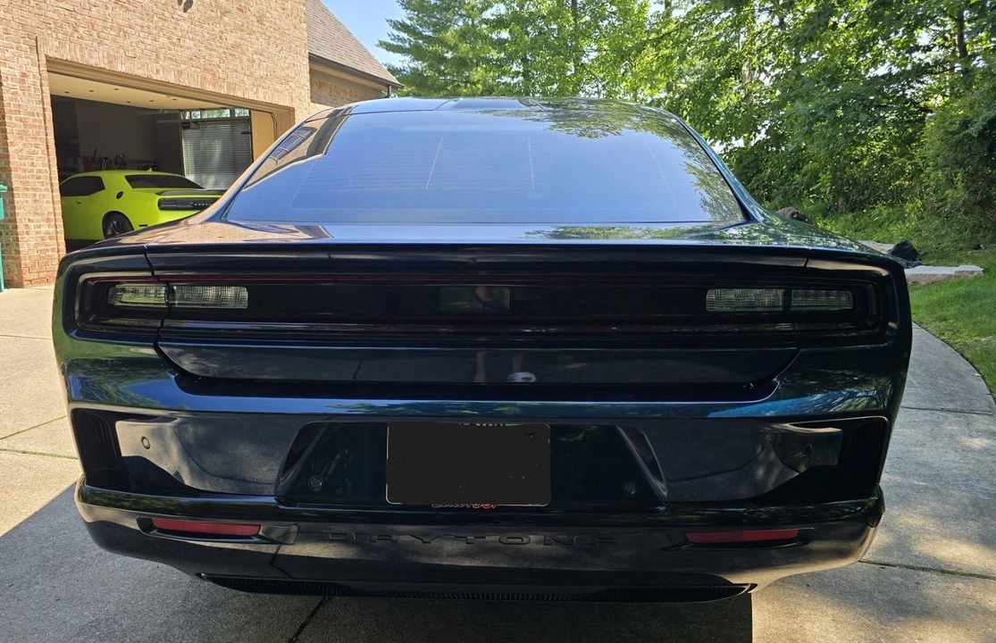 2025 Dodge Charger Daytona 8th Gen - Image 4 of 22
