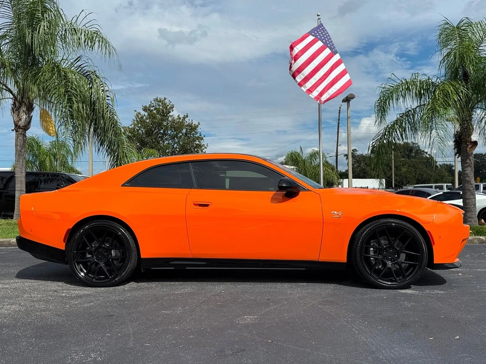 2025 Dodge Charger 8th Gen - Image 2 of 12