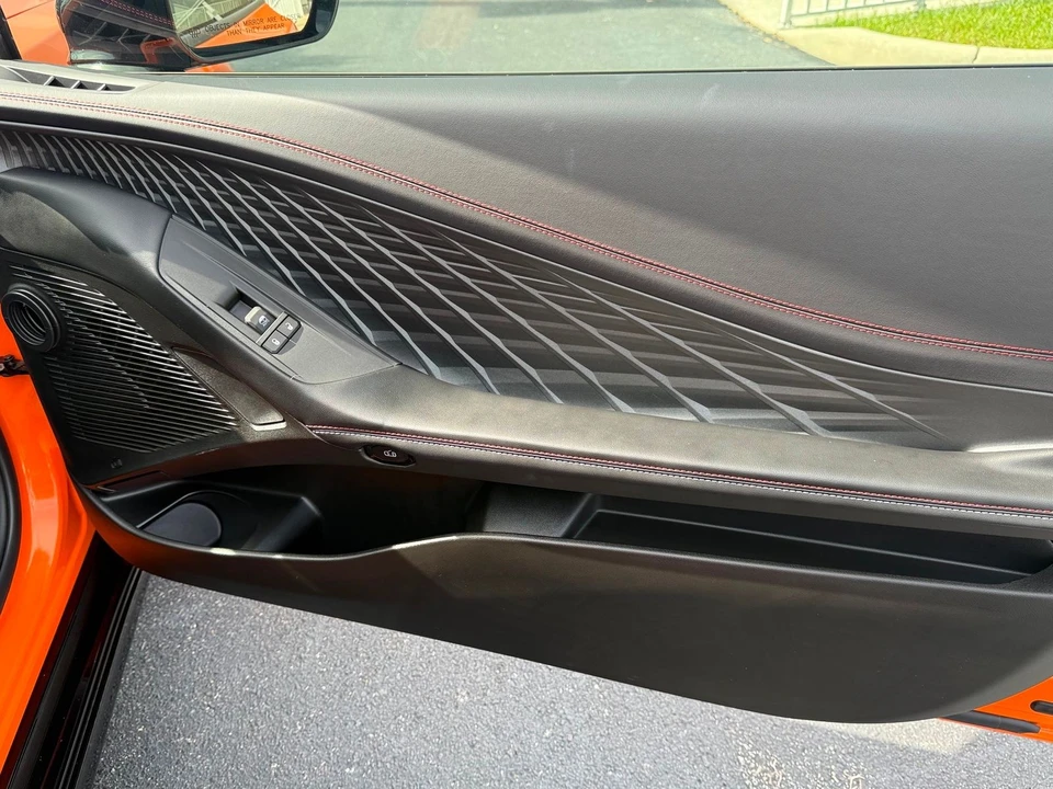 2025 Dodge Charger 8th Gen - Image 10 of 12