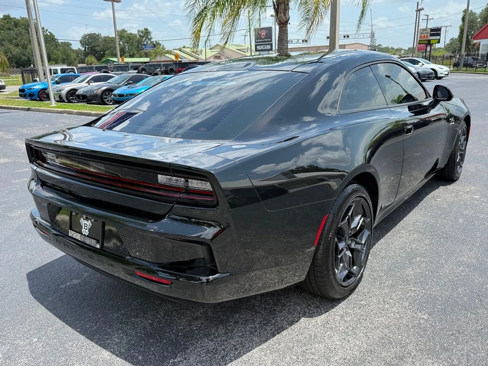2025 Dodge Charger Daytona 8th Gen - Image 7 of 12
