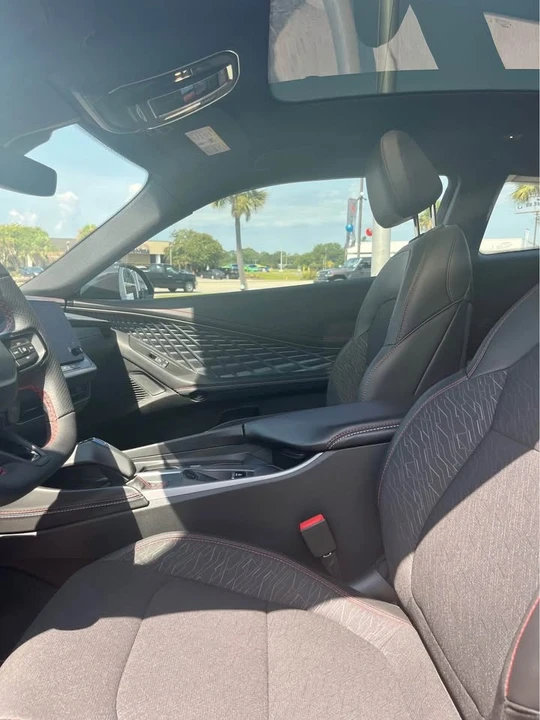 2025 Dodge Charger 8th Gen - Image 3 of 5