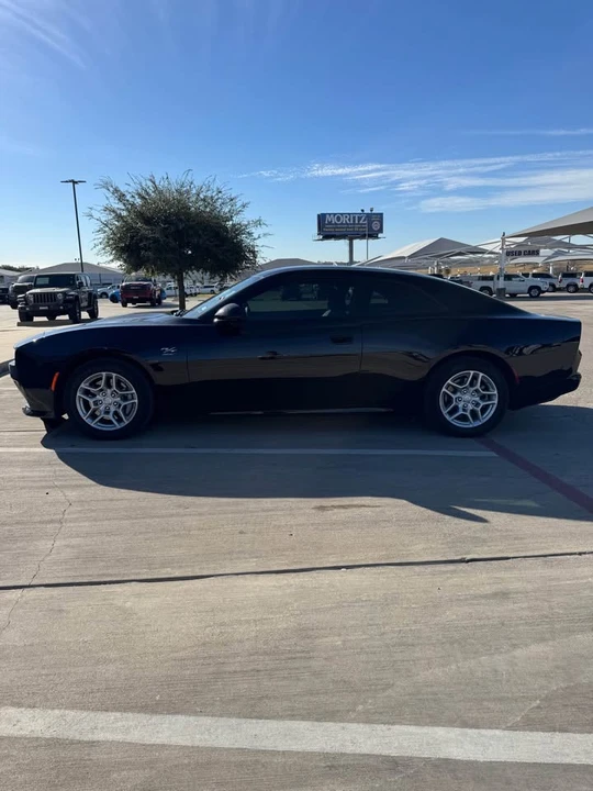 2025 Dodge Charger 8th Gen - Image 3 of 14
