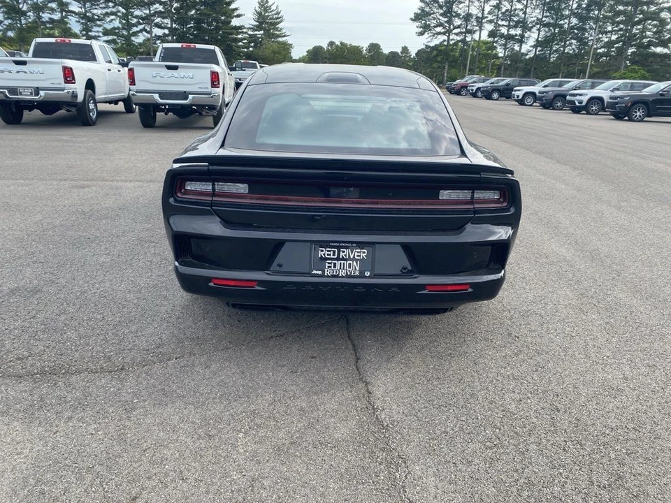 2025 Dodge Charger 8th Gen - Image 6 of 12