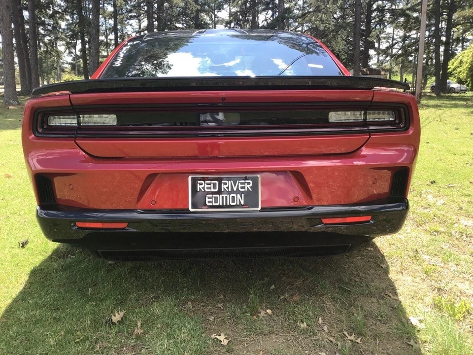 2025 Dodge Charger 8th Gen - Image 4 of 12