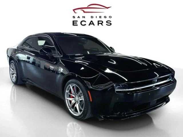 2025 Dodge Charger 8th Gen - Image 3 of 31