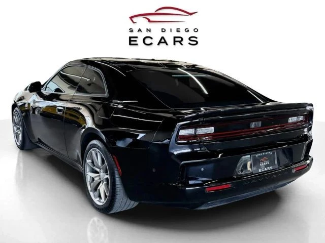 2025 Dodge Charger 8th Gen - Image 7 of 21