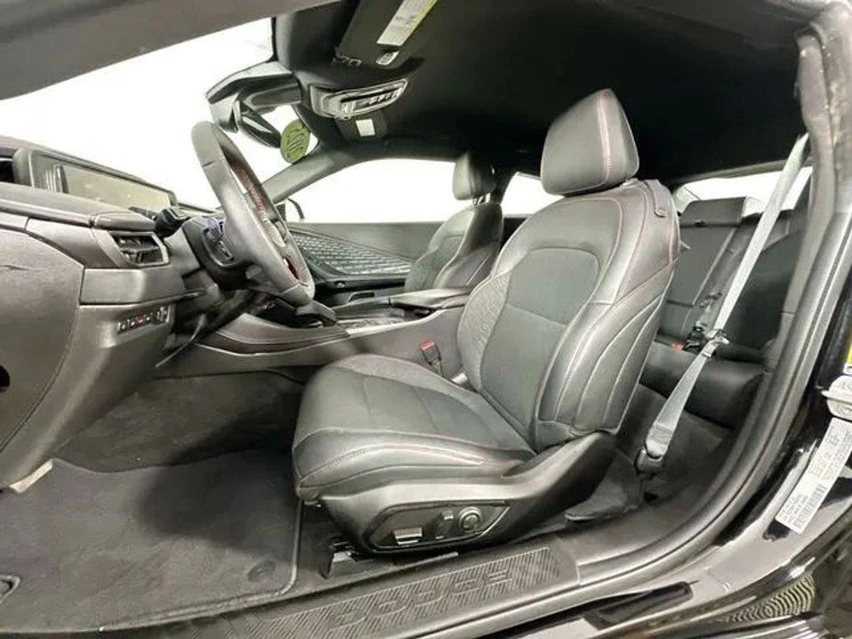 2025 Dodge Charger 8th Gen - Image 17 of 20