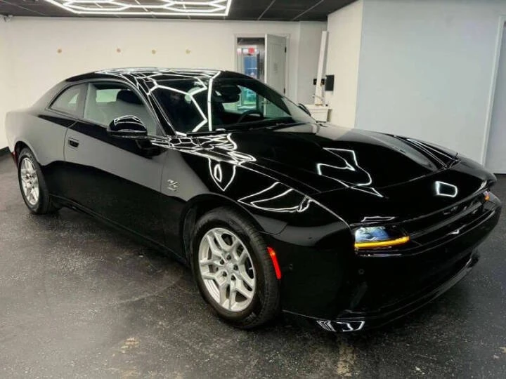 2025 Dodge Charger 8th Gen - Image 3 of 11
