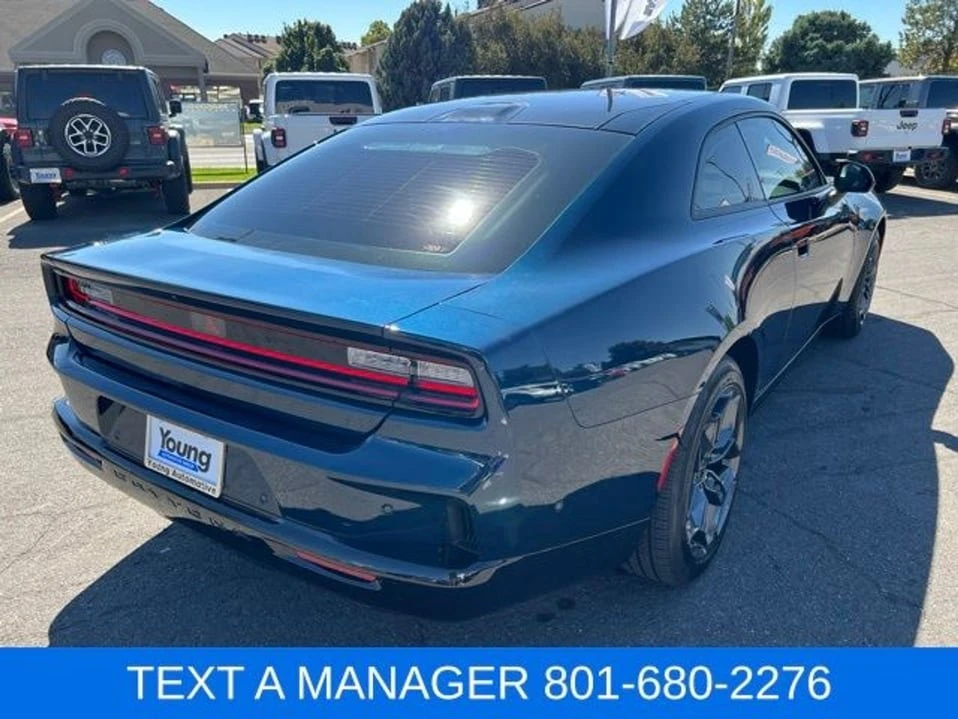 2025 Dodge Charger 8th Gen - Image 6 of 20