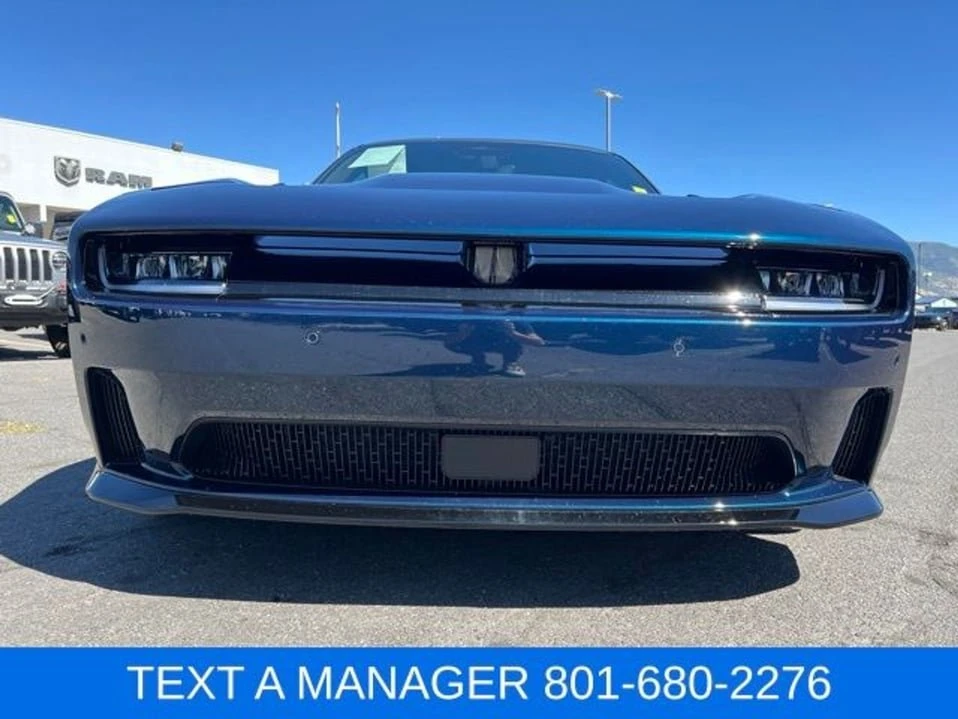 2025 Dodge Charger 8th Gen - Image 12 of 20