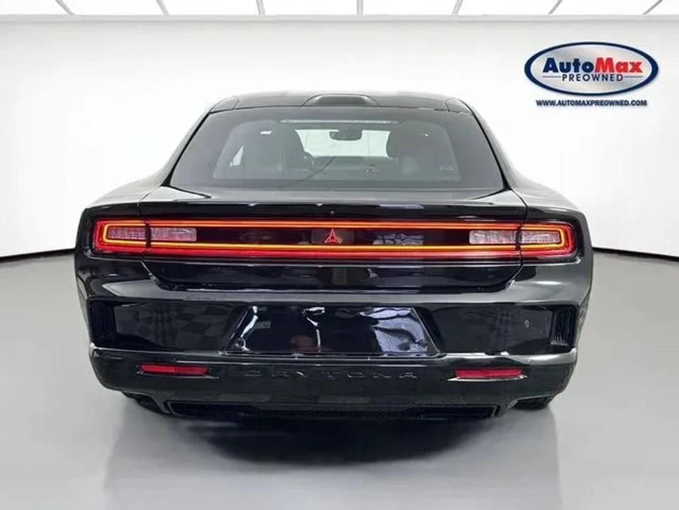 2025 Dodge Charger 8th Gen - Image 6 of 20