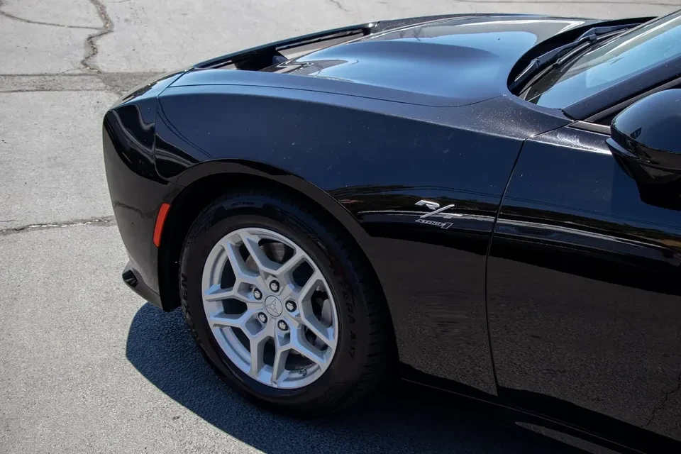 2025 Dodge Charger 8th Gen - Image 7 of 20