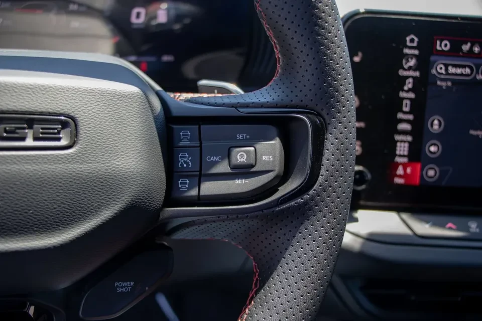2025 Dodge Charger 8th Gen - Image 18 of 20