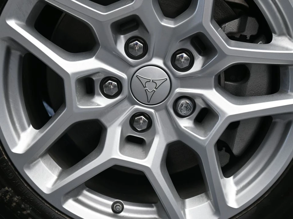 2025 Dodge Charger 8th Gen - Image 11 of 12