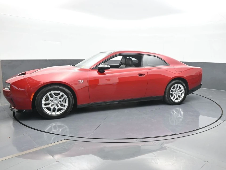 2025 Dodge Charger 8th Gen - Image 2 of 12