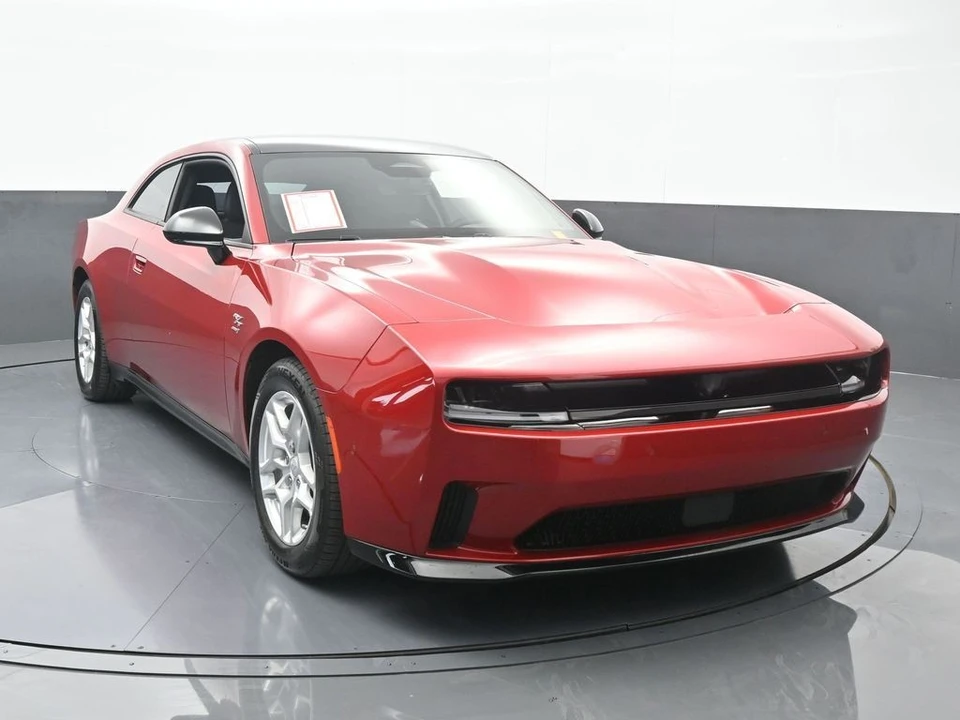 2025 Dodge Charger 8th Gen - Image 9 of 12
