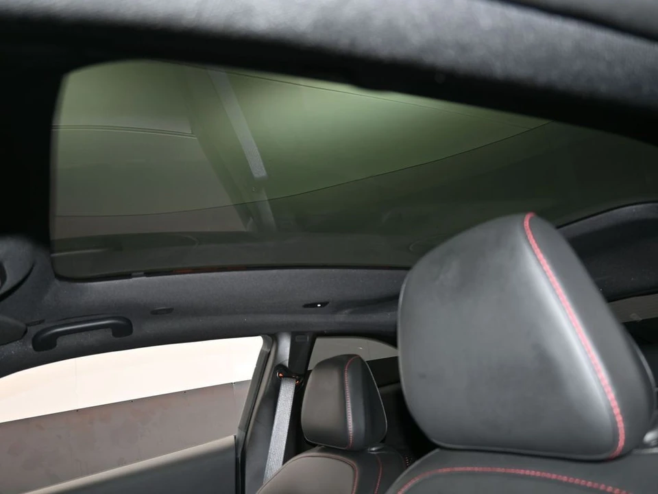 2025 Dodge Charger 8th Gen - Image 11 of 12