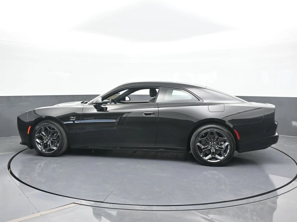 2025 Dodge Charger 8th Gen - Image 3 of 12