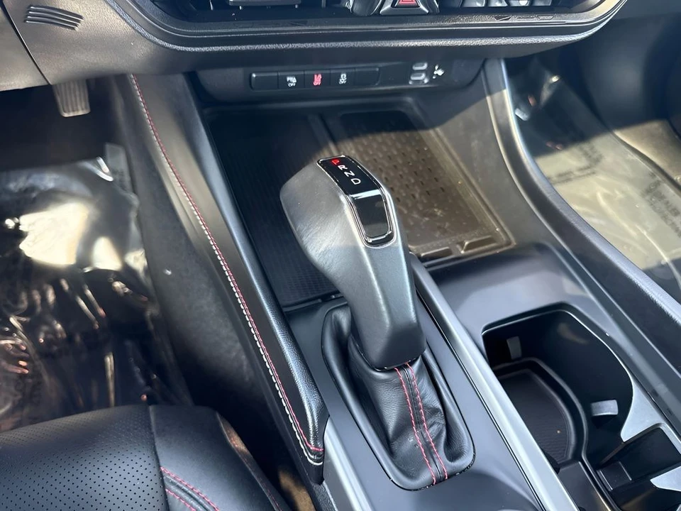 2025 Dodge Charger 8th Gen - Image 16 of 31