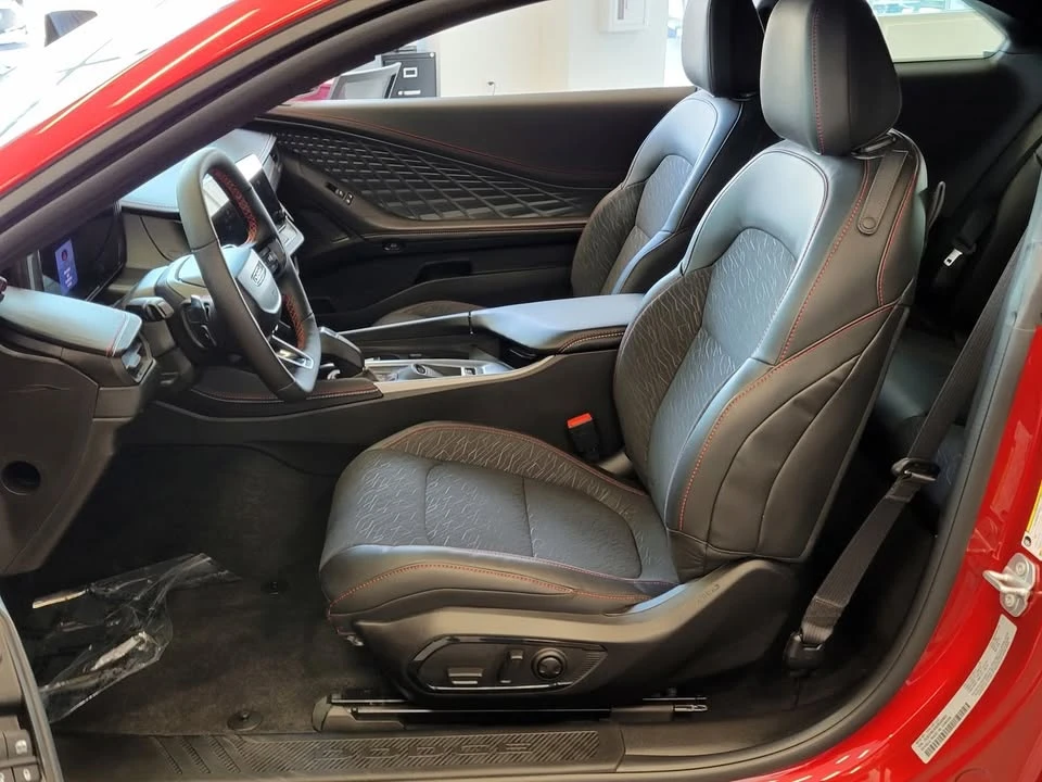 2025 Dodge Charger 8th Gen - Image 11 of 20