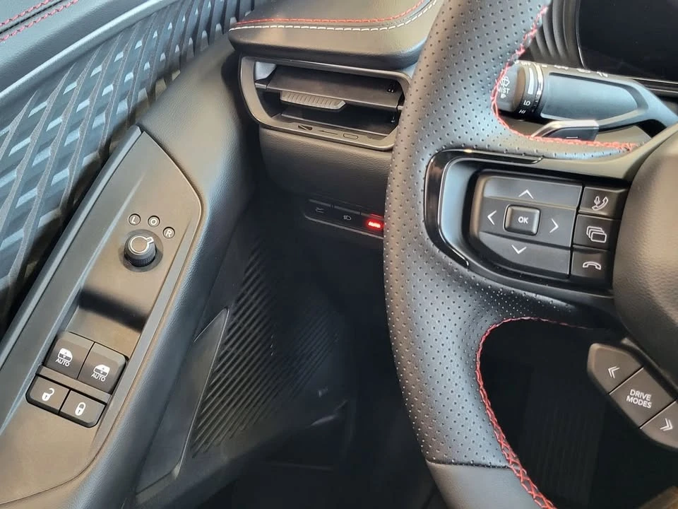 2025 Dodge Charger 8th Gen - Image 15 of 20