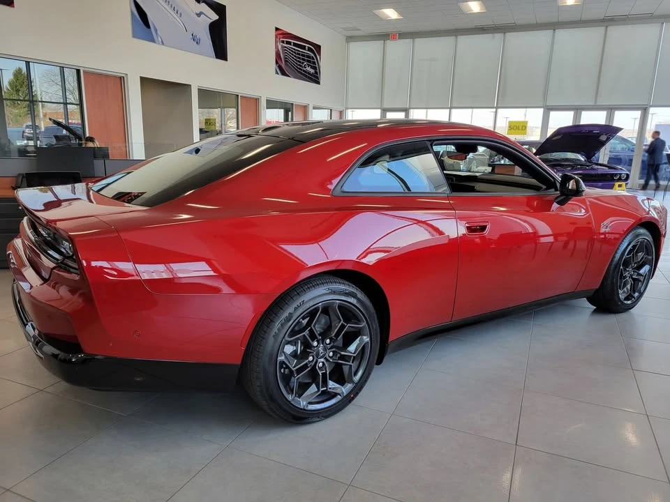 2025 Dodge Charger 8th Gen - Image 3 of 20