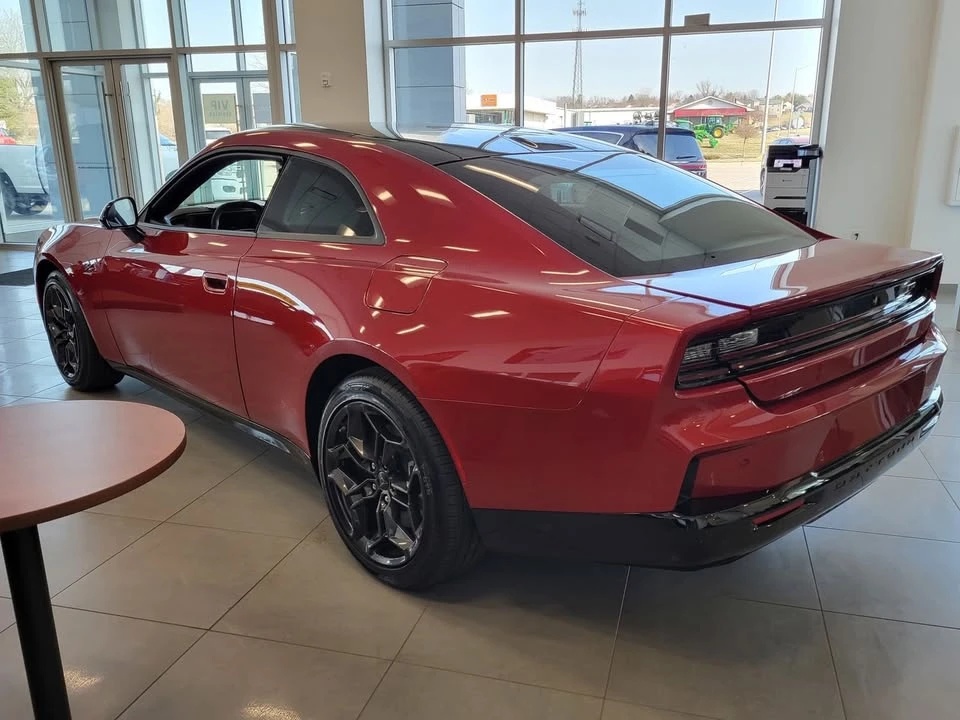 2025 Dodge Charger 8th Gen - Image 2 of 20