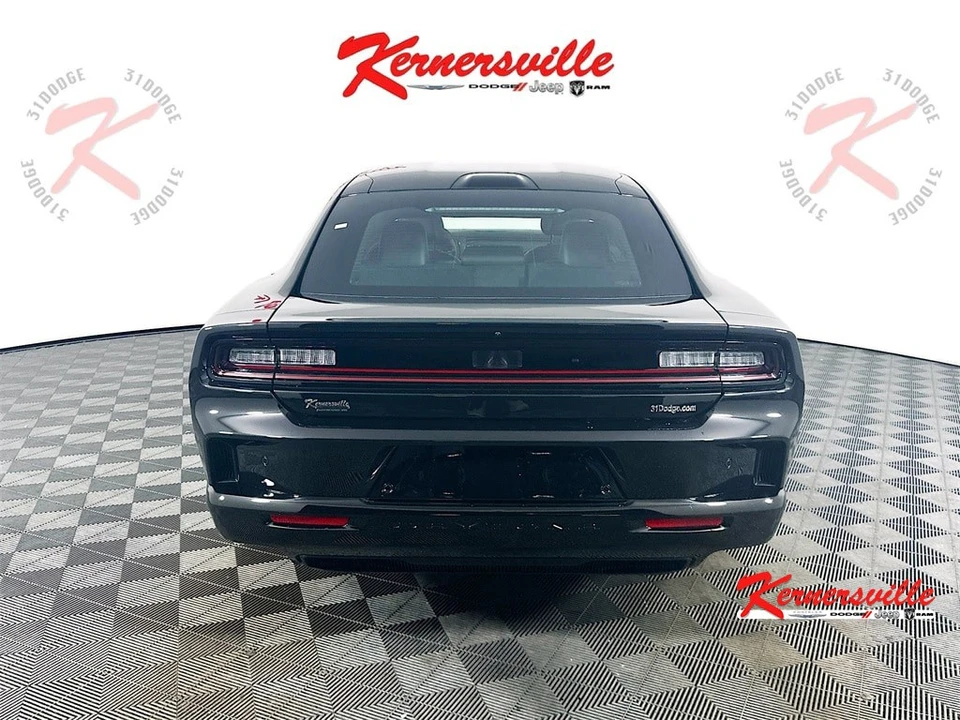 2025 Dodge Charger 8th Gen - Image 6 of 21