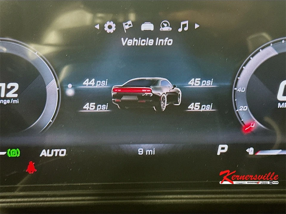 2025 Dodge Charger 8th Gen - Image 10 of 21