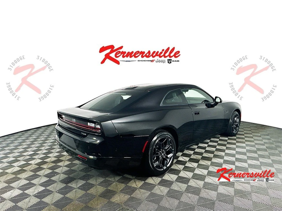 2025 Dodge Charger 8th Gen - Image 7 of 21
