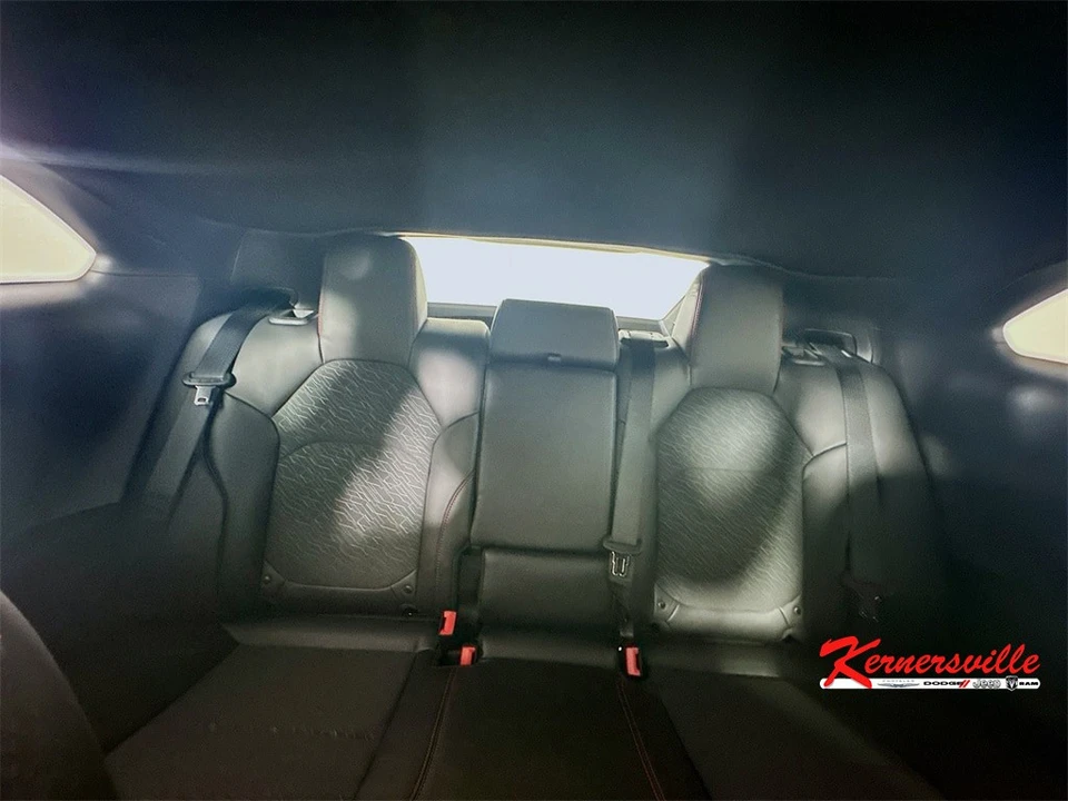 2025 Dodge Charger 8th Gen - Image 9 of 21