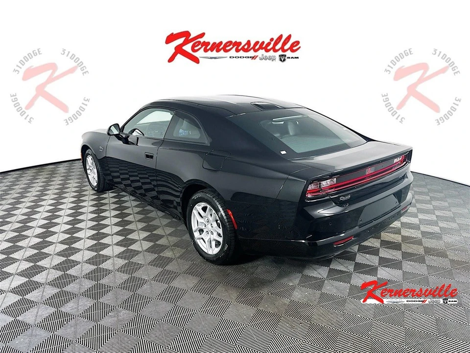 2025 Dodge Charger 8th Gen - Image 5 of 21