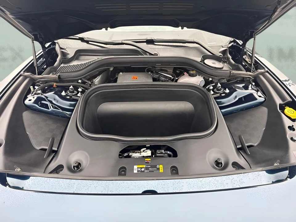 2025 Dodge Charger 8th Gen - Image 19 of 23